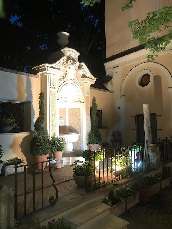 Luxury Apartment Via Giulia With Private Garden Roma