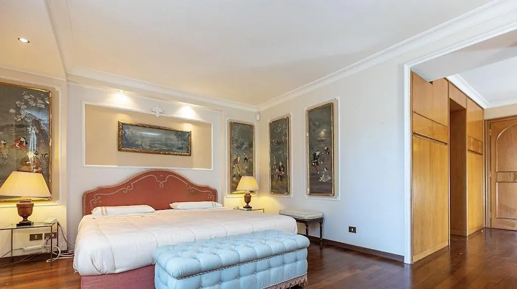 Luxury Apartment Via Giulia With Private Garden Roma